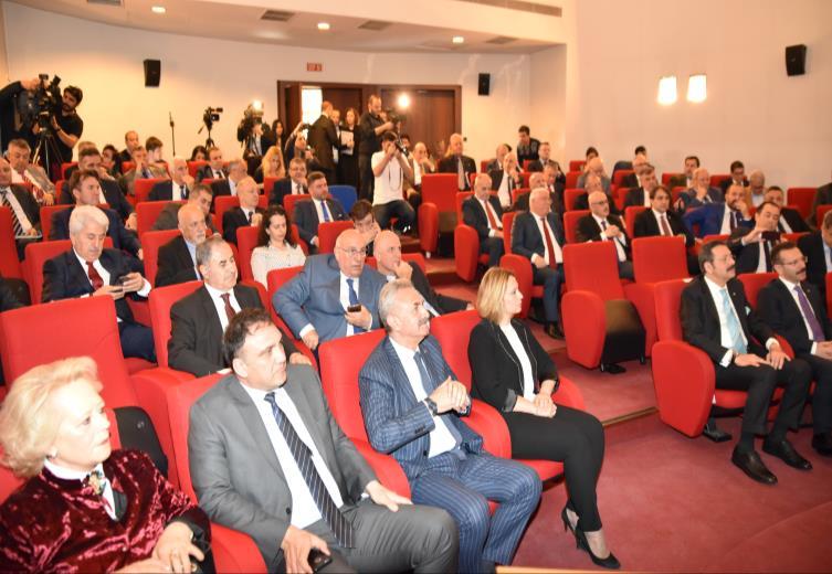 Törene Gümrük ve Ticaret Başkanı Bülent Tüfenkci, TOBB Başkanı Rıfat Hisarcıklıoğlu ve Oda ve Borsaların temsilcilerinin yanı sıra, KSO Genel Sekreteri Memet B.