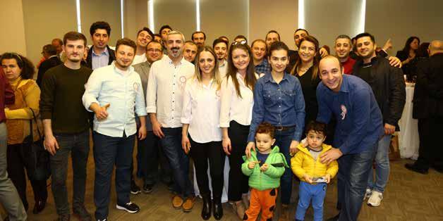 Türk Tabipleri Birliği olarak sağlık çalışanlarının sorunlarını çözmeye çalıştıklarını söyleyen Gören, Biz çok mutluyuz çünkü gençler yetişiyor.