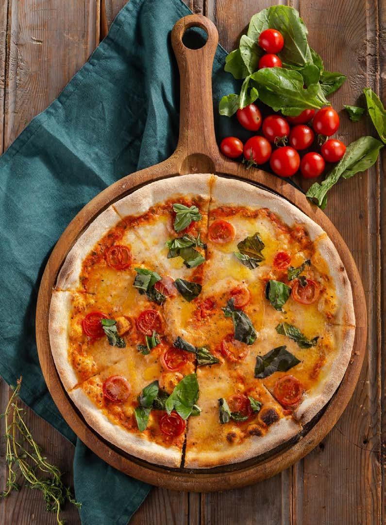 pizzalar Margherita Pizza Domates sos, mozzarella peyniri, taze fesleğen yaprakları Napoli Usulu Pizza Domates sos, suda mozzarella, cherry domates,