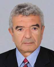 Mehmet Şahbaz 1954 yılında Muğla-Menteşe de doğdu. 1977 yılında Ege Üniversitesinden mezun oldu. Askerliğini 1981-1982 yıllarında İstanbul da yaptı.
