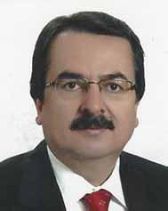 1982-1990 yılları arasında özel şirketlerde proje üretim mühendisi ve inşaat kontrol mühendisi olarak görev yaptı. 1997 yılları arasında İMO Adana Şubesinde proje kontrol mühendisi olarak görev yaptı.