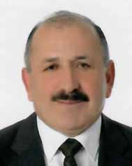 Ahmet Koşak 1957 yılında Osmaniye-Bahçe de doğdu. 1977 yılında Adana İktisadi Ticari İlimler Akademisi Mühendislik Yüksekokulu İnşaat Mühendisliği Bölümünden mezun oldu.