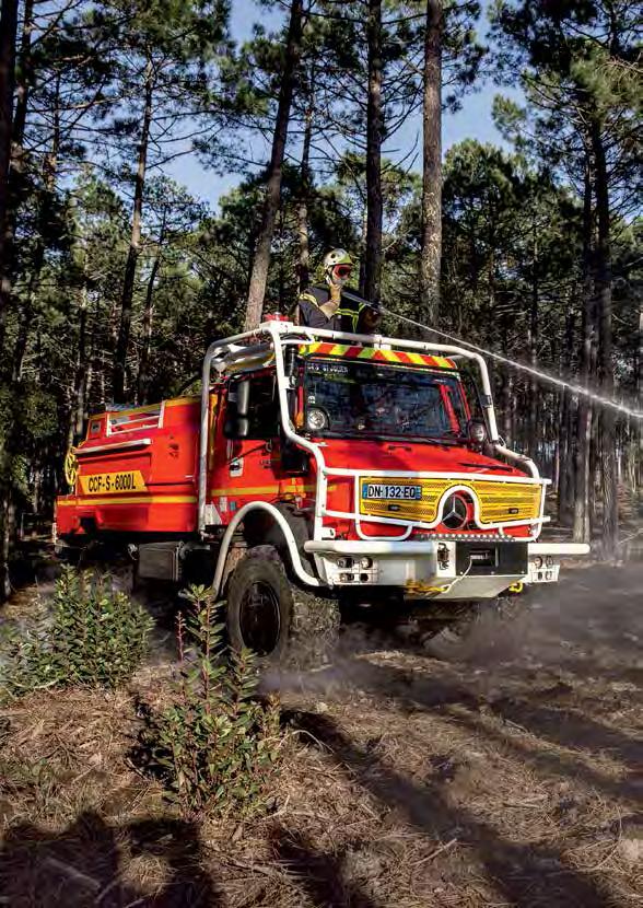 Ekstrem operasyonlara uygun çeşitli karoserler Başkalarının ulaşamadığı yerlerde çalışın Unimog, hem bir araç, hem de donanımdır.