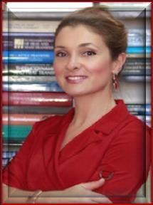 Doç. Dr. Selis ÖNEL İzmir Amerikan Kız Koleji nden 1992 de mezun oldu. ODTÜ Kimya Mühendisliği Bölümünde 1997 de lisans ve 2000 de yüksek lisans derecesini aldı.