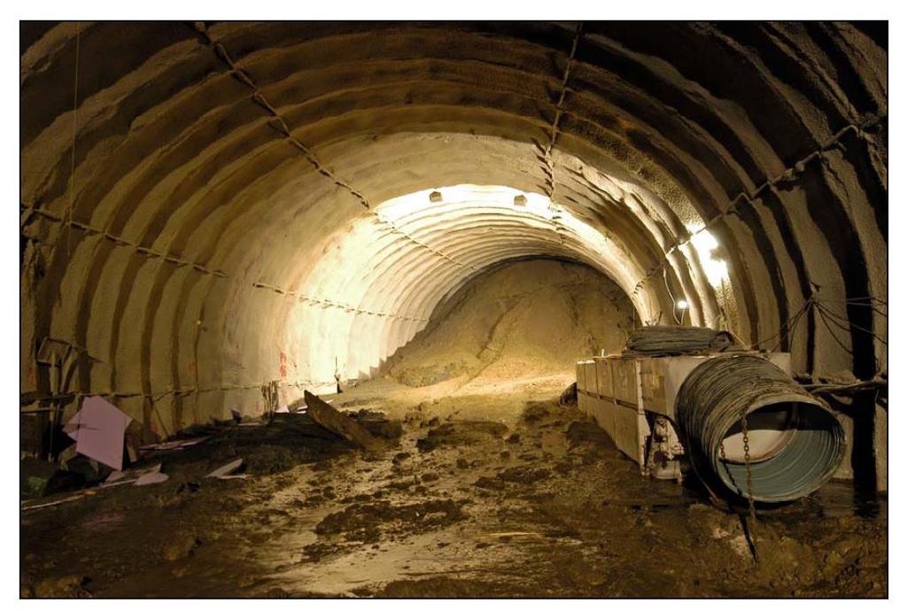 Münih teki metro tünel açılması sırasında meydana gelen göçük, 2006 Arın göçük pasası + su geliri Kaynak: Seidenfub, 2003,
