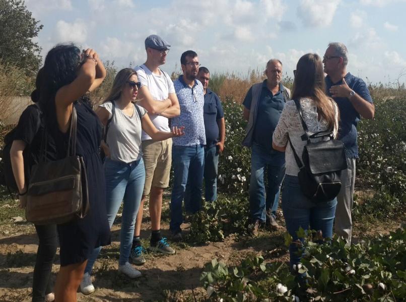 İPUD, Türkiye deki Better Cotton uygulamalarını anlamak için yurtdışından gelen kurumlara, hem arazide hem de çırçır işletmeleri çerçevesinde faaliyetlerini