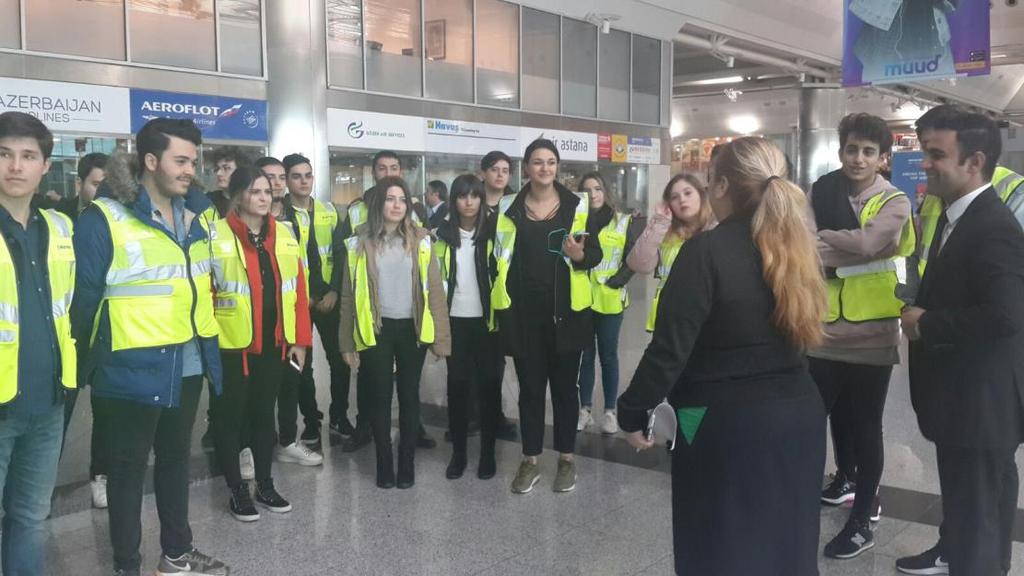 Gezimiz, Havaş tarafından Atatürk Havalimanı terminalinde karşılanmamız ile başladı.