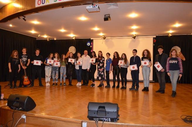 BİLKENT İN GÜZEL SESLİ ÖĞRENCİLERİNDEN TOPLUMA HİZMET KONSERİ 09 Mart 2018 tarihinde İhsan Doğramacı Vakfı Özel Bilkent Ortaokulu ve Lisesi öğrencileri, Ankara Mamak Ticaret Ortaokulu öğrencileri