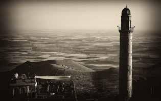 Mardin Deyince >> Mardin Deyince >> Ulu Cami 12. yüzyıl Artuklu mimarisinin temel özelliklerini yansıtan cami Mardin in sembolü haline gelmiştir.