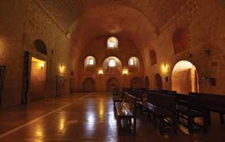 Mor Gabriel Manastırı Hıristiyan dünyasının günümüzde de kullanılan en eski manastırlarından biridir. Yapım tarihi 397 dir.