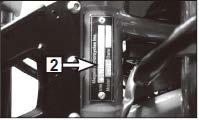 emin olun. Şasi numarası (1), Şasi yakıt deposunun ön kısmında şasi profili üzerinde sağ tarafa yazılmıştır.