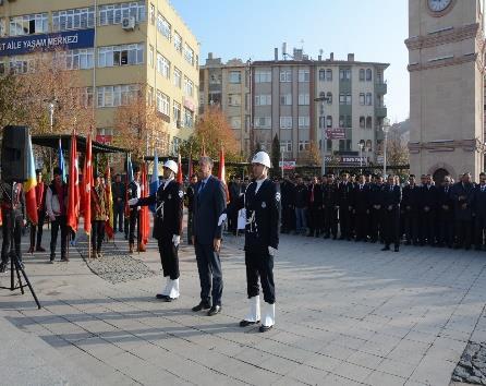 yıl dönümü münasebeti ile Cumhuriyet Meydanında Çelenk koyma töreni düzenlendi.
