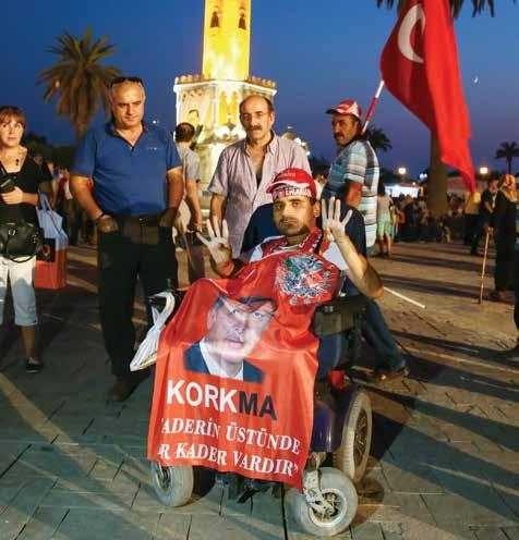 Engelleri Birlikte Aşıyoruz VATAN SEVGİSİ ENGEL TANIMAZ 15 Temmuz un o karanlık gecesinde Cumhurbaşkanımız Sayın Recep Tayyip Erdoğan ın çağrısıyla sokaklara dökülerek vatanın muhafaza ve