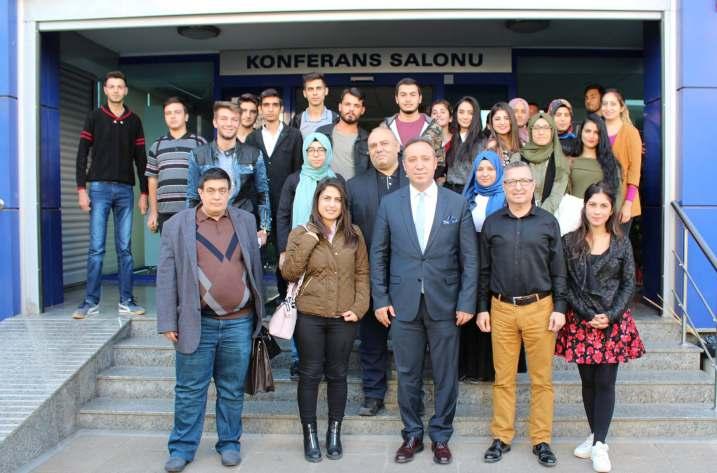 Tarsus Meslek Yüksekokulu muhasebe bölümü öğrencileri, öğretim görevlileri Cenk Kırıtoğlu ve