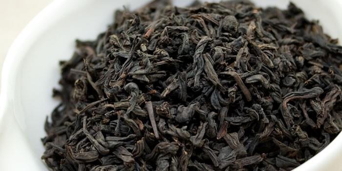 Yeşil Çay Yeşil çay, çay bitkisinin tepe tomurcuğu ve onu takip eden iki yaprak esasına göre hasat edilmiş taze sürgünlerinden üretilen, okside olmamış bir çay çeşididir.