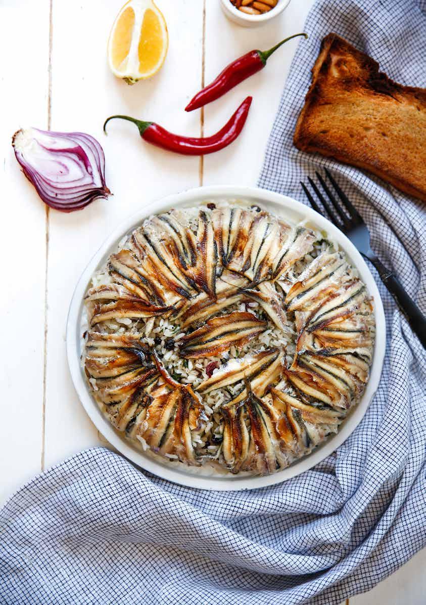 This pilaf with very special place in the Black Sea food culture is a classic of anchovy due to its rich ingredients and pleasant cooking.