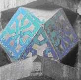 renkli tafl ve mermeri mimarinin farkl yap lar nda kullanmaya devam etmifltir. (Resim 2,3) Kad zadei Rumî Tomb in Samarqand is an early specimen where tile mosaic and glazed brick was used.