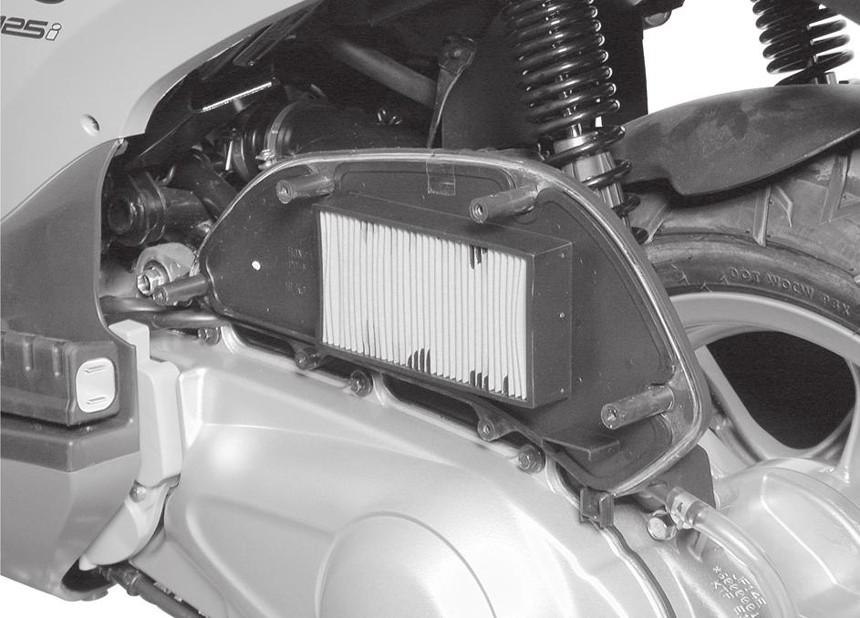 Hava filtresi kapa n (2) sökün ve filtreyi (3) at n. 3. Yeni hava filtresini tak n. Sadece original Honda hava filtrelerini kullan n.