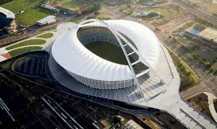 Stadyumun formu Asya kültüründe büyük önem taşıyan ejderha sembolüne benzetiliyor ve güneş panellerinden oluşan çatısı da cam yılan olarak adlandırılıyor.