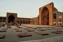 Isfahan Mescid-i Cuması'dır.