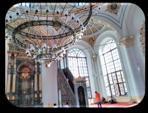 Bu cami 1867-1868 yıllarında yanmış ve Sultan Abdülaziz ile annesi Pertevniyal Valide Sultan ın maddi katkıları ile Aziziye Camisi nin yapımına 1872 yılında başlanmış, 1874 yılında da tamamlanmıştır.