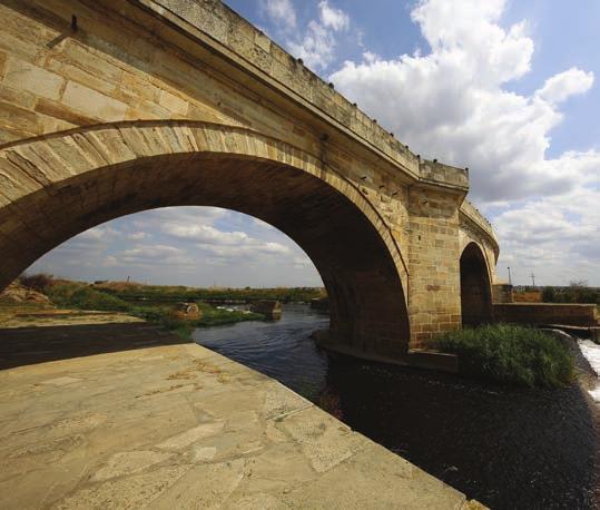 YAPI TÜRÜ Köprü YAPIM YILI 1443 ZİYARET Erişim Edirne ilinin Uzunköprü ilçesine adını veren köprü günümüzde bakımsız kalması ve tamir edilmemesinden dolayı zor günler geçirmektedir.