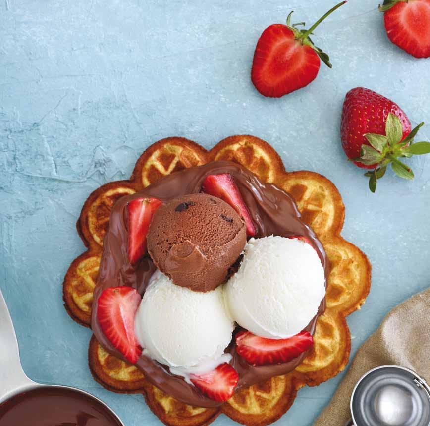 WAFFLE Özel olarak hazırlanan hamur ile yapılan tazecik Waffle ın mevsim meyveleri ve çikolata kremasıyla muhteşem uyumu. 20.00 3 TOP DONDURMALI WAFFLE 36.50 3 Top Dondurmalı Waffle YUPPİ 20.