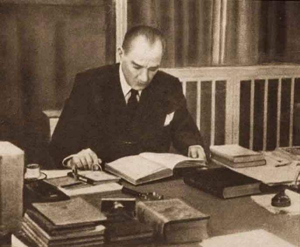 TBMM'nin 1921 tarihli ilk anayasası sadece 3 yıl yürürlükte kalabildi. Bütünüyle yeni bir anayasa hazırlıklarına girişildi.