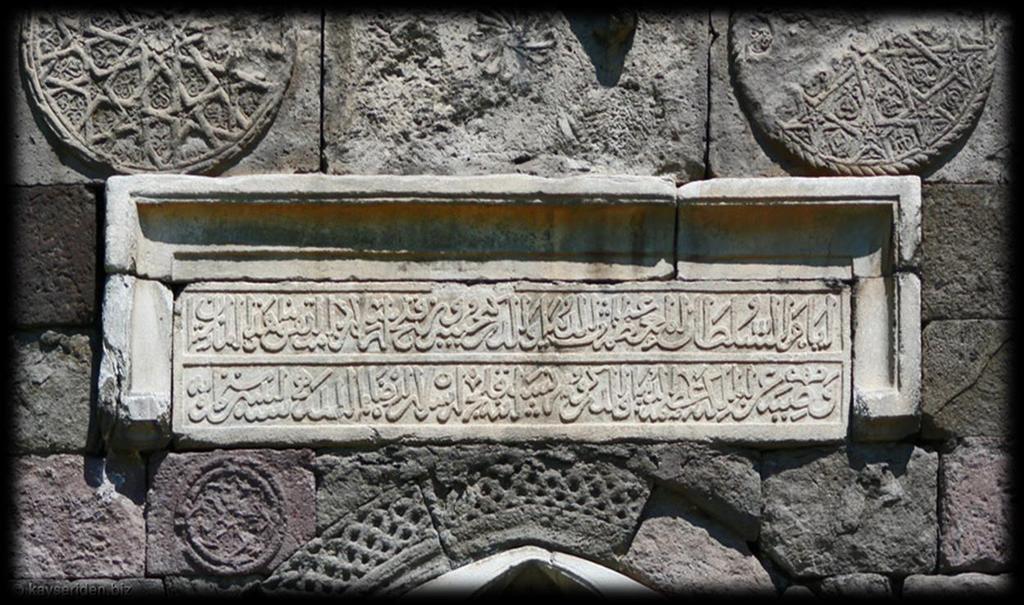 Vakıf Yoluyla Kurulan Bir Medrese Örneği Batı Karahanlı hükümdarı Buğra Kara Han Ebu İshak İbrahim tarafından 1065-1066 yıllarında yaptırılan medresenin kitabesinde yer alan hadiste; İnsan ölünce
