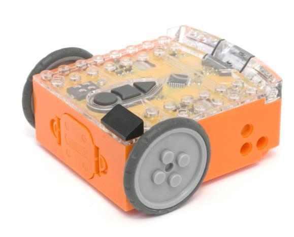 EdHokey Robotu EdHokey, LEGO seti (42032) parçaları ile bağlantılı iki Edison robotu kullanan uzaktan kumandalı bir robottur.
