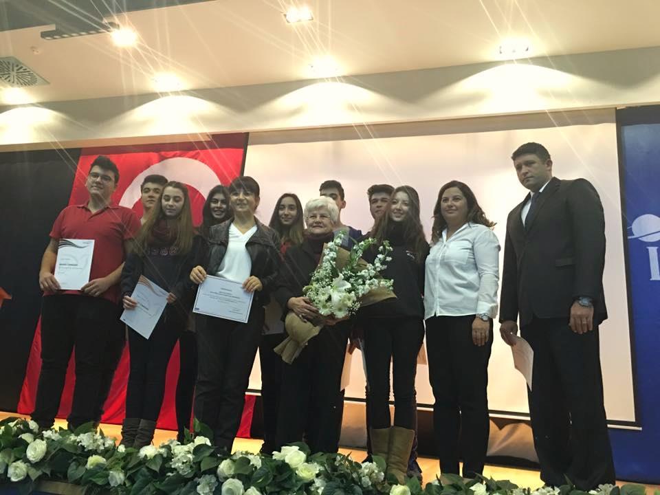 1 Aralık 2016 tarihinde Ödül birimlerimizden Ankara Bilfen Çayyolu Anadolu ve Fen Lisesi'nde Bronz kategori katılımcıları için Ödül töreni organizasyonu