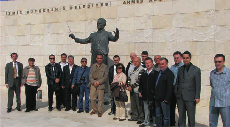 Ahmet Adnan Saygun Sanat Merkezi'ne Teknik Gezi Teknik altyapı olarak Türkiye'nin en donanımlı sanat merkezi olan Ahmet Adnan Saygun Sanat Merkezi'ne 5 Nisan 2010 tarihinde 18 üyemizin katılımıyla