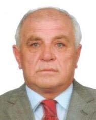 Halen bir inşaat firmasında proje müdürü olarak çalışmaktadır. Evlidir. Tamer Molla 1951 yılında, Bursa-Mustafakemalpaşa da doğdu.