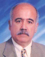 Ü Uluslararası İlişkiler Fakültesini bitirdi. 1977 yılında İstanbul Belediyesinde mühendis olarak göreve başladı, çeşitli belediyelerde imar müdürü ve yapı kontrol müdürü olarak görev yapmıştır.