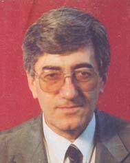 Mustafa Bekar 1941 yılında, Kastamonu da doğdu. 1976 yılında, Yıldız Teknik Üniversitesi İnşaat Mühendisliği Bölümünden mezun oldu. Askerlik hizmetini öğretmen olarak tamamladı.