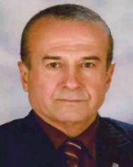 1990-1993 yılları arasında Afyon, 1995-1998 yılları arasında Şırnak ta görev yaptı. 1998 yılında tekrar Denizli ye dönüş yaparak 2002 yılında emekli oldu. Evli ve iki çocuk babasıdır.