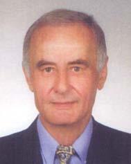 Evli ve bir çocuk babasıdır. Baykal Çaygöz 1949 yılında, Sivas-Zara da doğdu. 1976 yılında, Ege Üniversitesi İnşaat Mühendisliği Bölümünden mezun oldu. Mezuniyetinin ardından kendi bürosunu açtı.