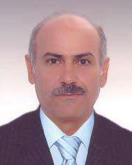 2004 yılında emekli oldu. Zeki Emiroğlu 1952 yılında, Adana da doğdu. 1976 yılında Adana İktisadi Ticari İlimler Akademisi Mühendislik Yüksekokulu İnşaat Mühendisliği Akşam Bölümünden mezun oldu.