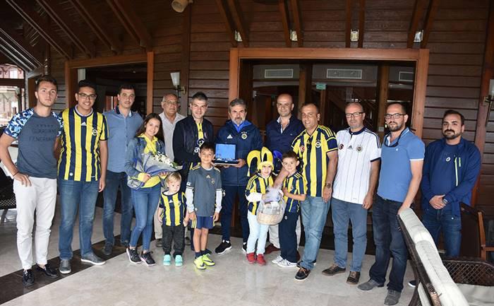 Genç Girişimcilerden Fenerbahçe Ziyareti olarak Fenerbahçe Futbol takımı ve birçok kulüp burada kamp yapmakta ve bölge turizmi bu sayede canlanmakta.