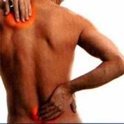 Hastalığın ilk belirti ve bulguları başlangıçta low back pain ve disk patolojileriyle çok karıştırılır ve malesef bu nedenle de erken dönemde