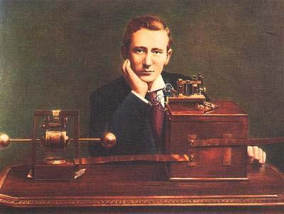 İlkler İlk Radyo Marconi 1894 yılında, radarın mucidi Hertz in yapmış olduğu elektrik kıvılcımı jeneratörünü ve Branly nin icad ettiği bir dalga alıcıyı kullanarak oda içinde bulunduğu yerden 9 metre