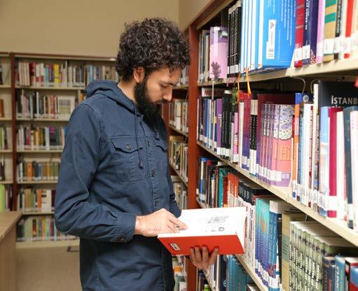 Kütüphanemizin dermesi 14115 adet basıl kitap, 956 adet basılı süreli yayın 13.000 ni Türkçe olmak üzere 3.100.