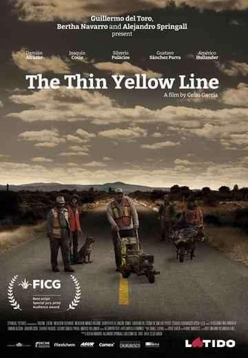 4 İki Meksika köyünü birbirine bağlayan bir yolun orta çizgisini çizen beş adam, doğru ve yanlış arasında, kahkaha ve ağlama arasında, hayat ve ölüm arasında ince