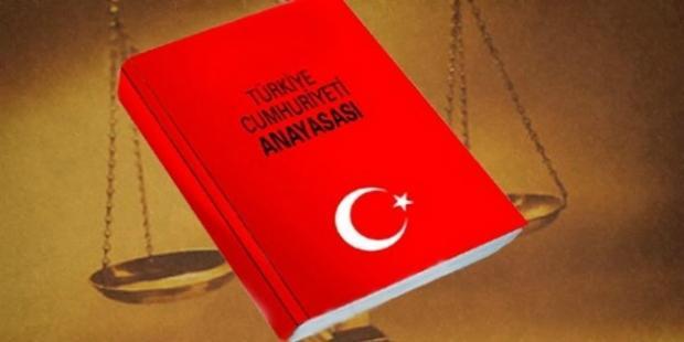 Ülkemiz ve kuvvetler ayrılığı Türkiye Cumhuriyeti Anayasası nda da, kuvvetler ayrılığı ilkesi benimsemiştir. Bu ilkenin ne anlama gelmesi gerektiği başlangıç kısmında açıkça belirtilmiştir.