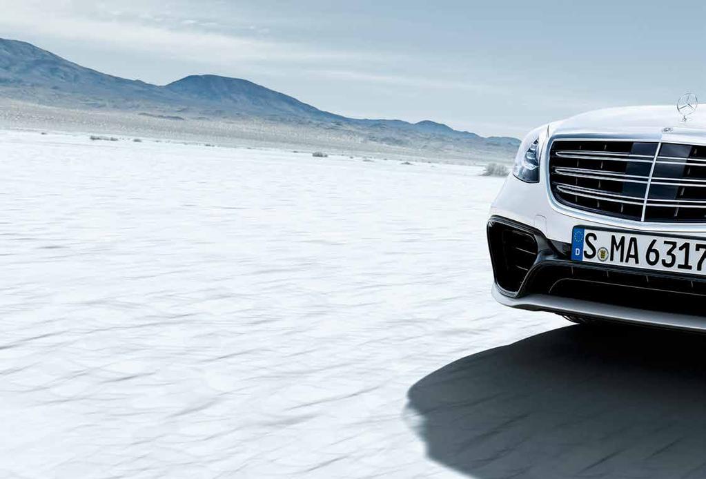 60 En ön sırada heyecan yaratır. Biz bir otomobilden daha fazlasını yaratmak istedik. Bu araç modern lüksün bir sembolü oldu: Mercedes-AMG S 63 4MATIC+.