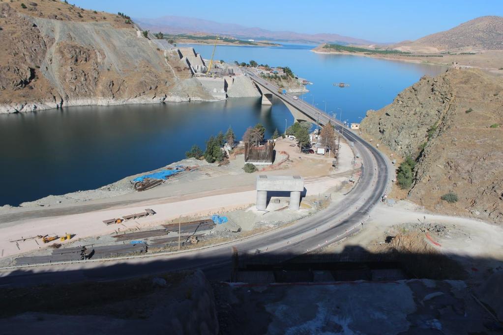 HASANKEYF KÖPRÜSÜ Hasankeyf Grubu Köprülerinin ihalesi; 11.07.2013 tarihinde 136.000.077,30.-TL bedelle yapılmıştır. Hasankeyf-1 Köprüsü 465 m.