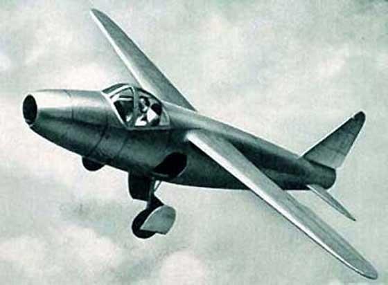 İlk gerçek anlamdaki jet uçağın modeli Alman Heinkel He 178'di ve 1939 yılında Erich Warsitz