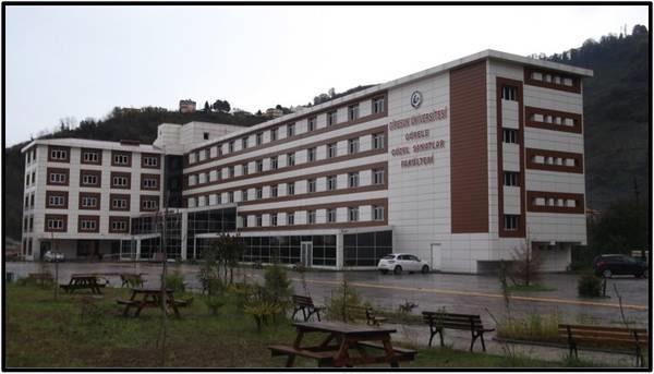 Piraziz Meslek Yüksekokulu, Piraziz ilçesinde bulunmakta olup 20/04/2016 tarihli Yükseköğretim Genel Kurul toplantısı 2547 sayılı Yasa nın 2880 sayılı Yasayla değişik 7/d-2 maddesi uyarınca