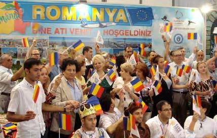 Ţara noastră a avut un stand de prezentare prin care au fost promovate oportunităţile de turism, tradiţiile şi dansul popular românesc.
