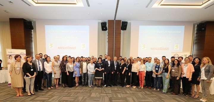 bilgilendirmeler yapılan Türk Eczacıları Birliği tarafından Ankara da düzenlenen Rehber